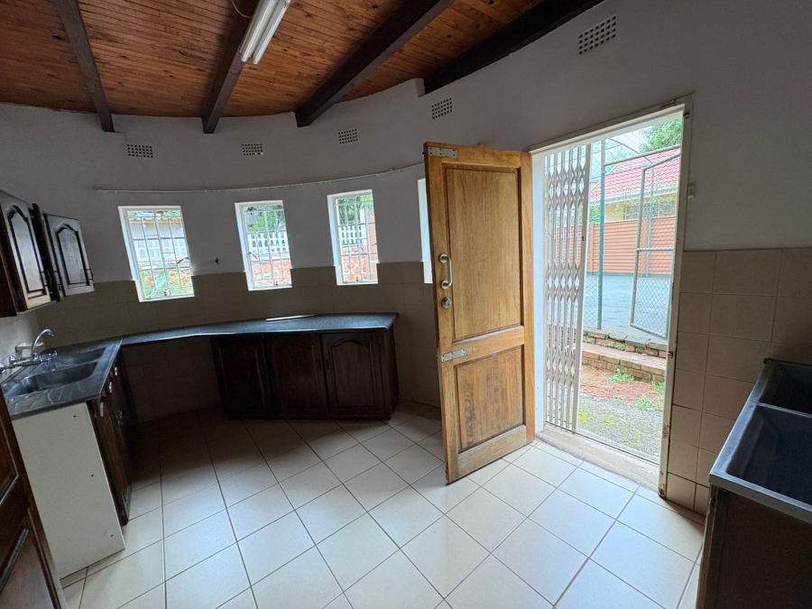 5 Bedroom Property for Sale in Protea Park North West